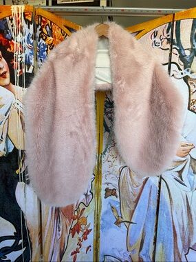 Faux Fur stole - blush pink
